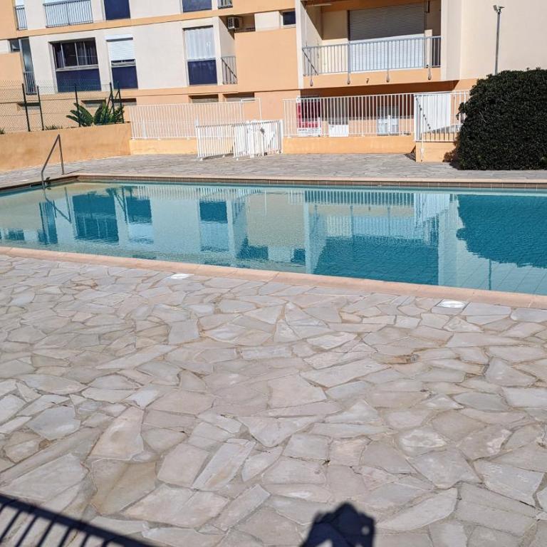 studio avec coin nuit, 100 m de la mer - Appartement 1 Chambre - 20