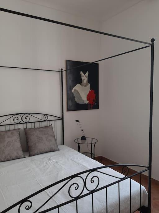 MI12 - Appartamento con 2 Camere da Letto - 12