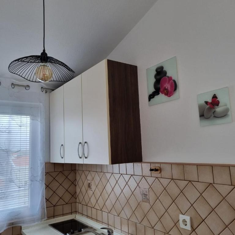 Apartments Ljubica Tivat - One-Bedroom Apartment - 3