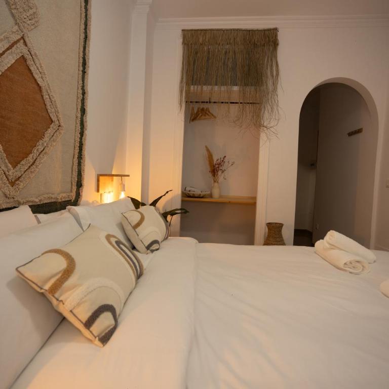 Naim Guest House Nerja - Habitación Doble Deluxe con balcón - 22