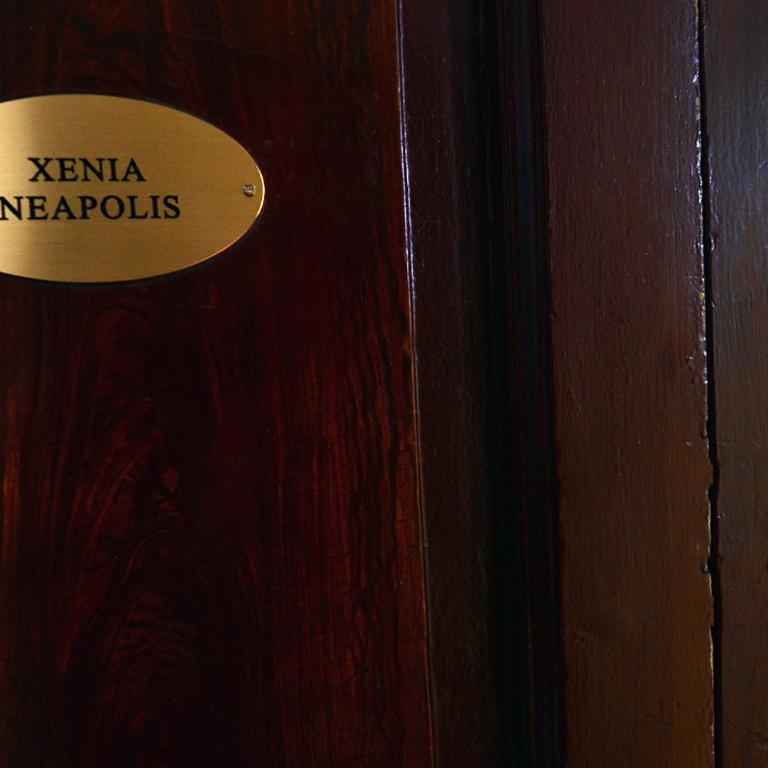 Xenia Neapolis - Camera Matrimoniale con Bagno Privato - 13