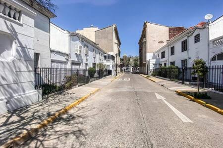HOM I Depto en Ubicación privilegiada en Santiago Centro - Apartamento - 13