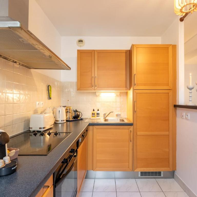 "Hinkley" Centre ville Place de parking privé - Appartement 1 Chambre - 15