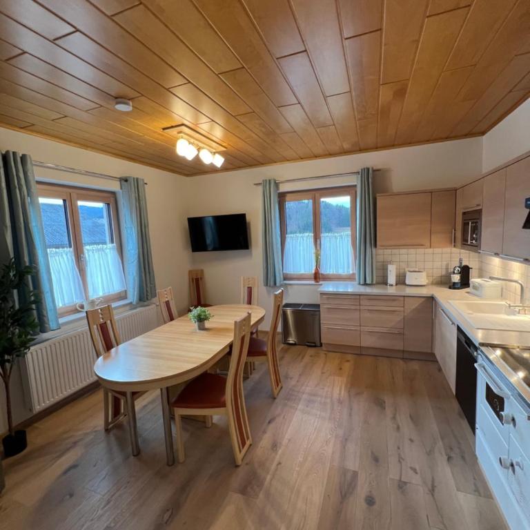 Sonnenschein Appartement- und Ferienhaus mit Stadel und Terrasse - Apartment - 14