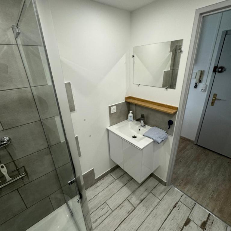 Studio calme à 15min du centre - Appartamento con 1 Camera da Letto - 15
