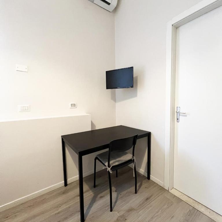 EASYROOMS ONE - Camera Singola con Bagno Privato - 2