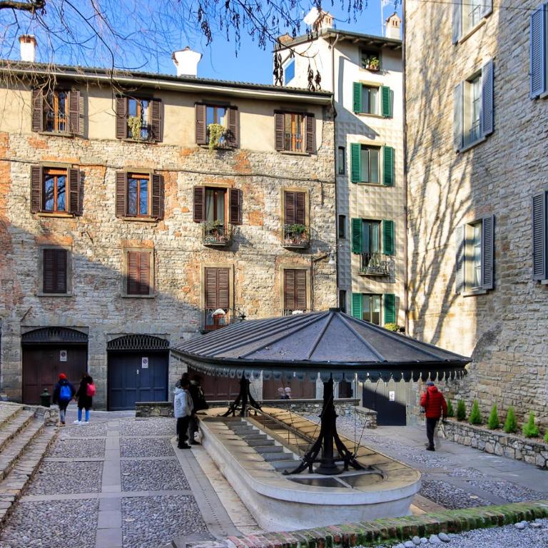 - Near Funicolar - Bergamo Alta Design HOUSE 1 - Appartamento con 2 Camere da Letto - 11