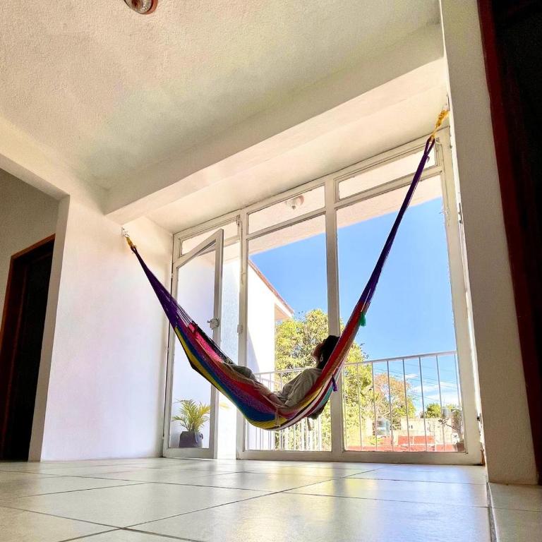Spacious artsy home with fast WiFi - Villa - 17