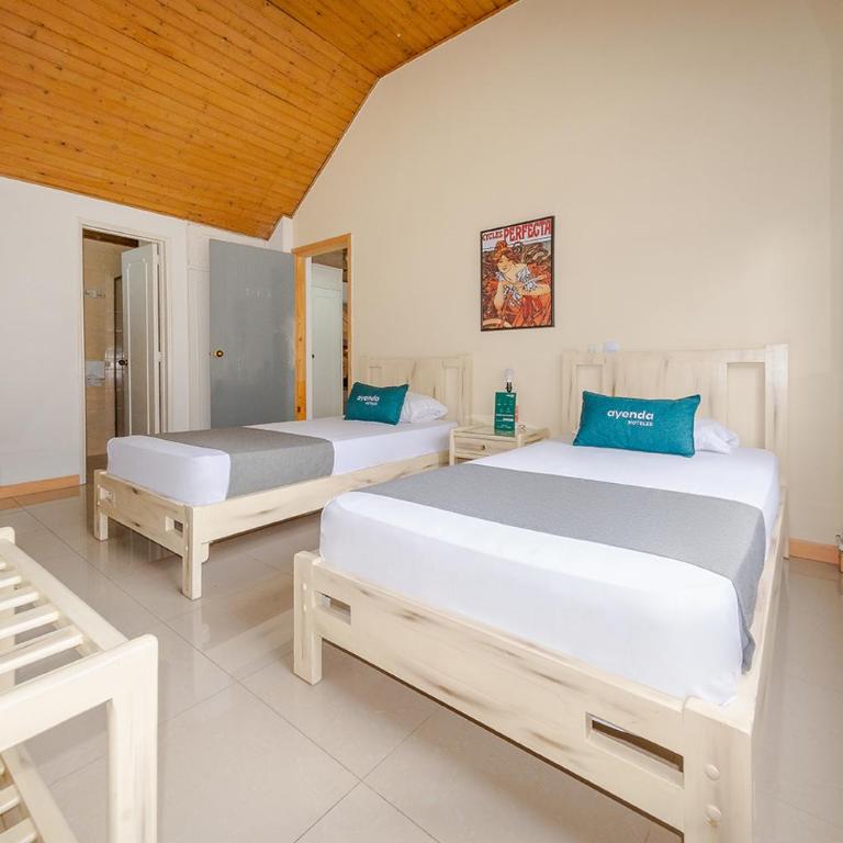 Hotel Ana Carolina - Habitación Cuádruple Estándar - 6