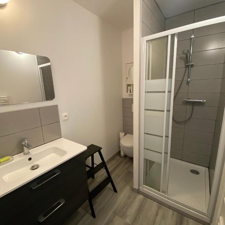 **Arcachon Centre: T3 Moderne avec Terrasse, Proche Plage et Commerces pour 4 Personnes** - FR-1-420-112 - Apartment - 10