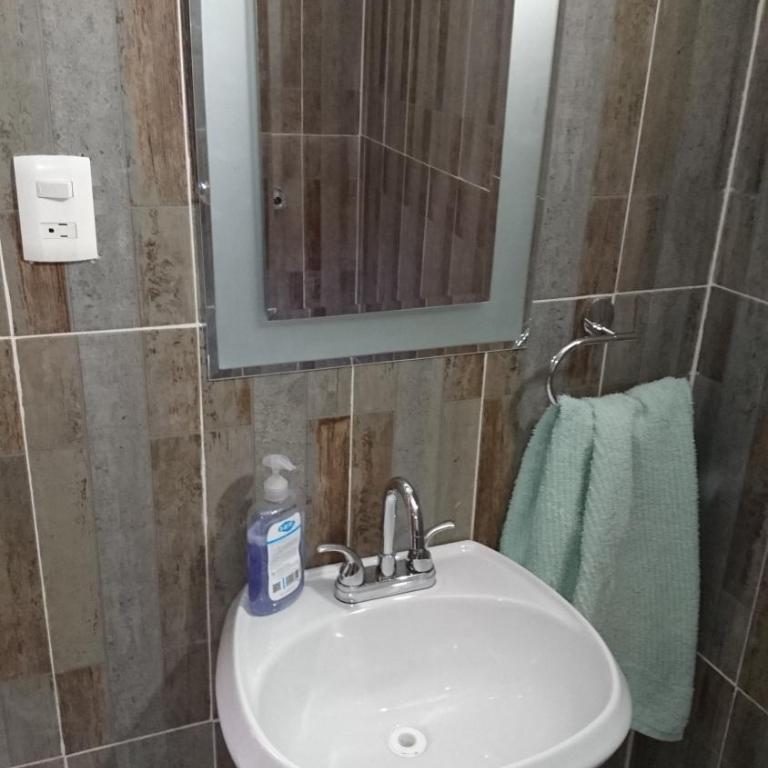 Suite Vintage - Habitación Cuádruple con baño privado externo - 9