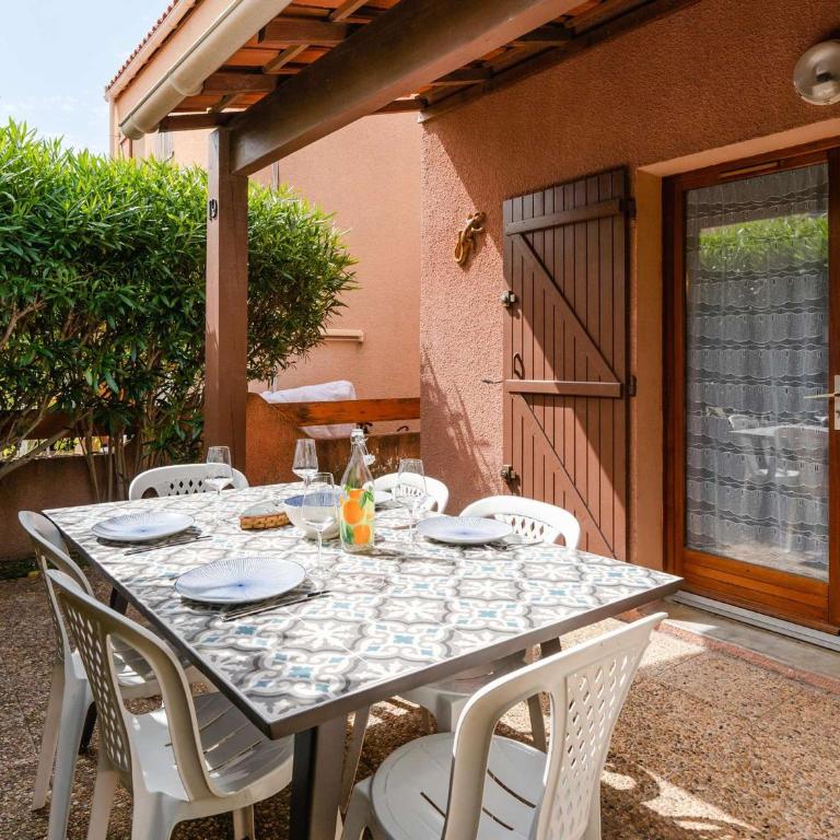 Pavillon 3 pièces proche plage avec terrasse et parking privé - FR-1-409-185 - Villa - 3