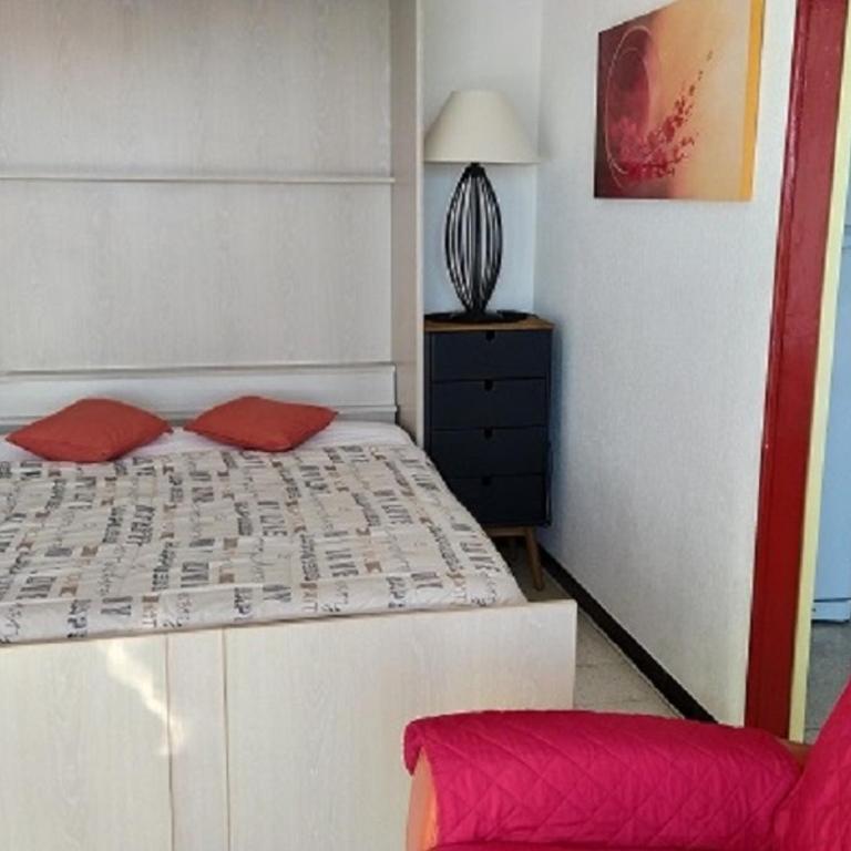 Studio 4 pers avec terrasse, vue montagne, parking, animaux admis - FR-1-776-39 - Appartement - 4