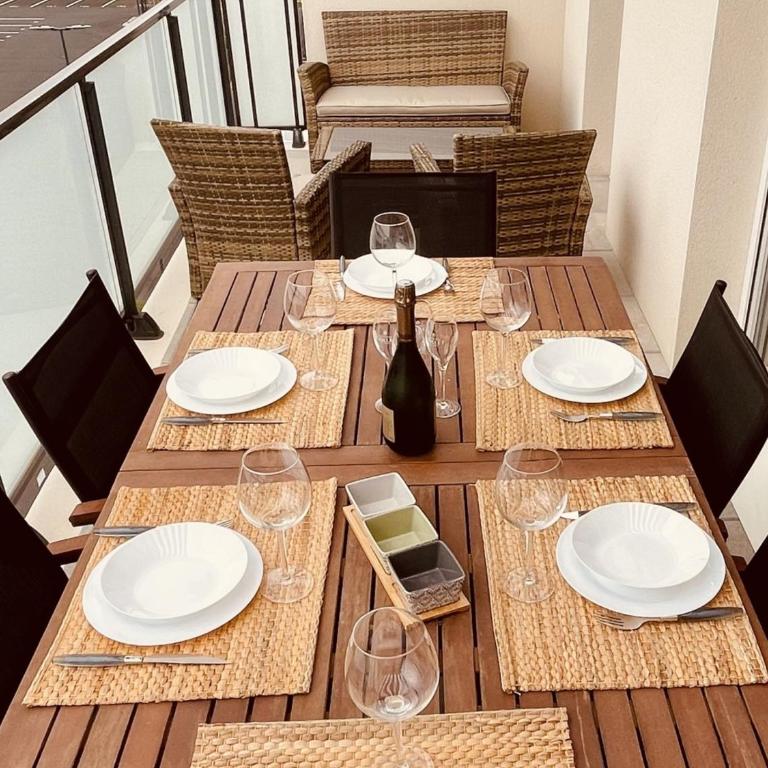 Superbe Appartement 6 Pers. à Argelès: Terrasse, WIFI, Parking, Proche Plage - FR-1-776-25 - Appartement - 8
