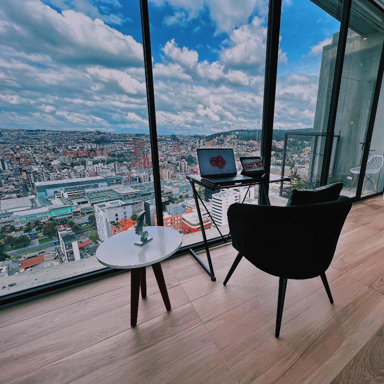 Edificio IQON, Piso 28, La Mejor vista de Quito - Apartamento de 2 dormitorios - 12
