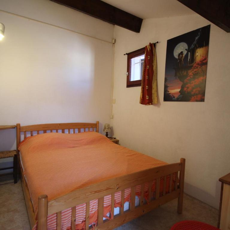 Villa 6 couchages 3 chambres terrasse ombragée parking dans résidence sécurisée piscine commune 400m de la mer LRJP93 - Maison 3 Chambres - 10
