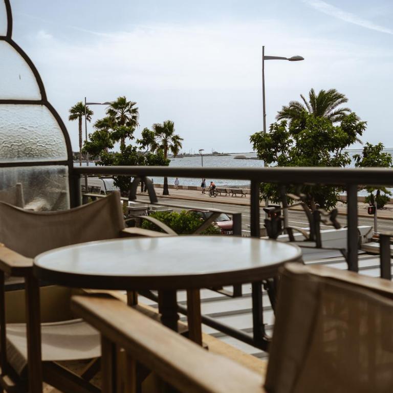 Hôtel du Bord de Mer "Le Vanillé" - Chambre Double Deluxe avec Balcon - Vue sur Mer - 18