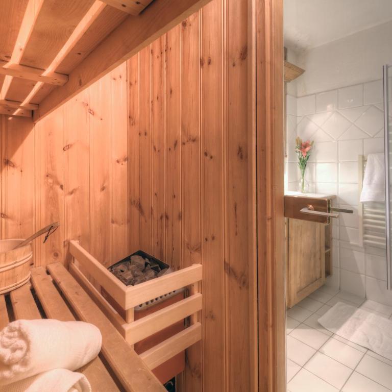 Résidence Le Cristal Apartments - One Bedroom Apartment with Sauna - 9