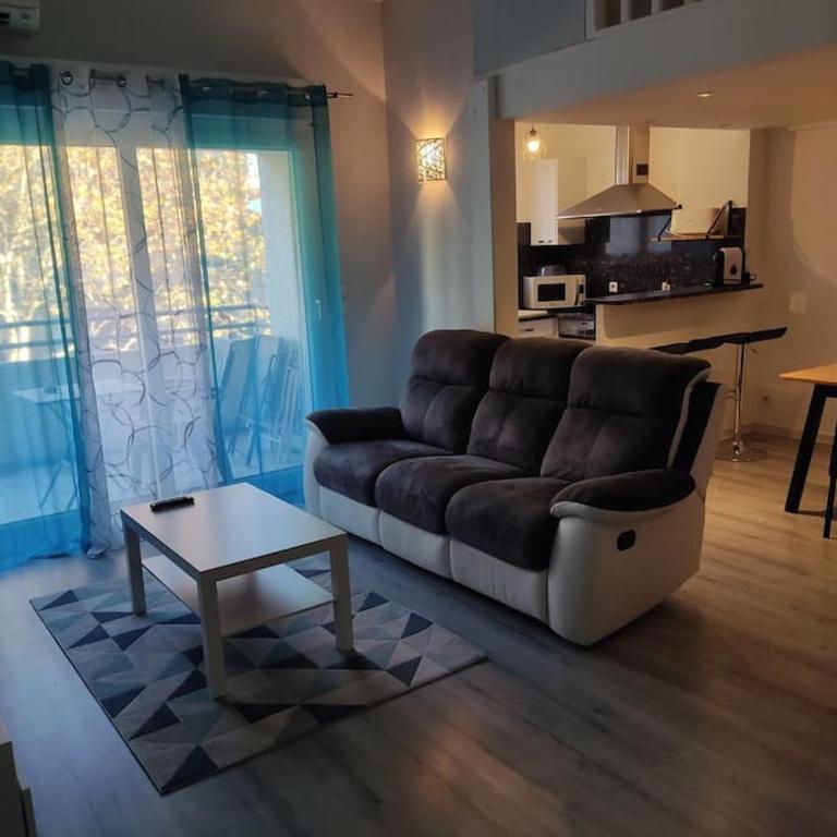 Joli appartement dans quartier calme de Perpignan - Apartment with Balcony - 1