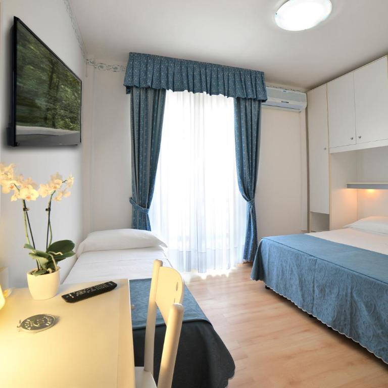 Hotel Laurin - Camera Standard con Vista Mare Laterale - 4