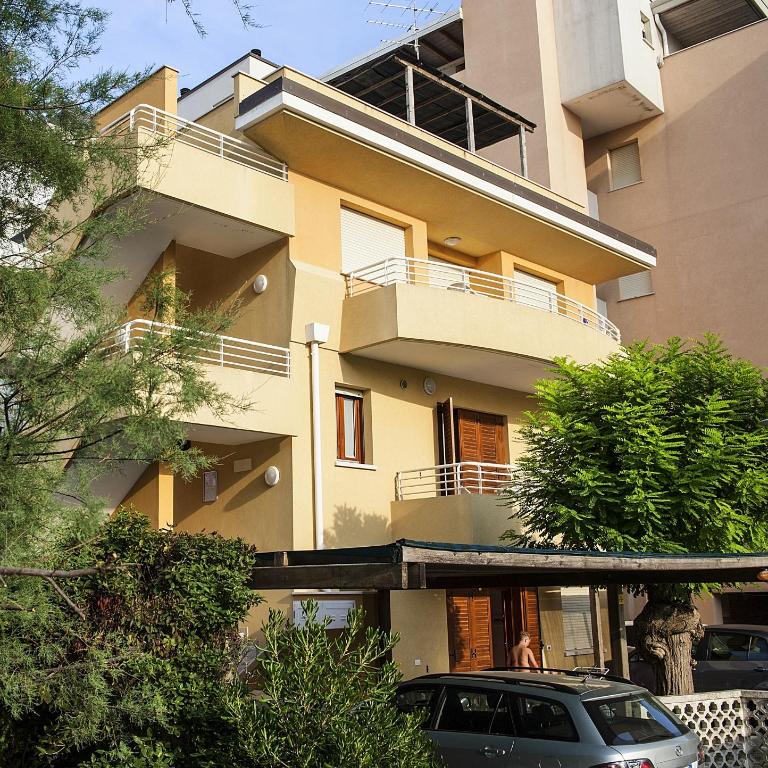 Enjoy Bibione from our balcony - Beahost - Apartment - 11