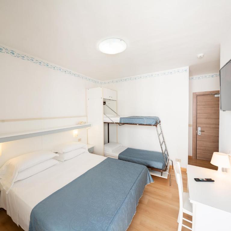 Hotel Laurin - Camera Quadrupla Classic - 3