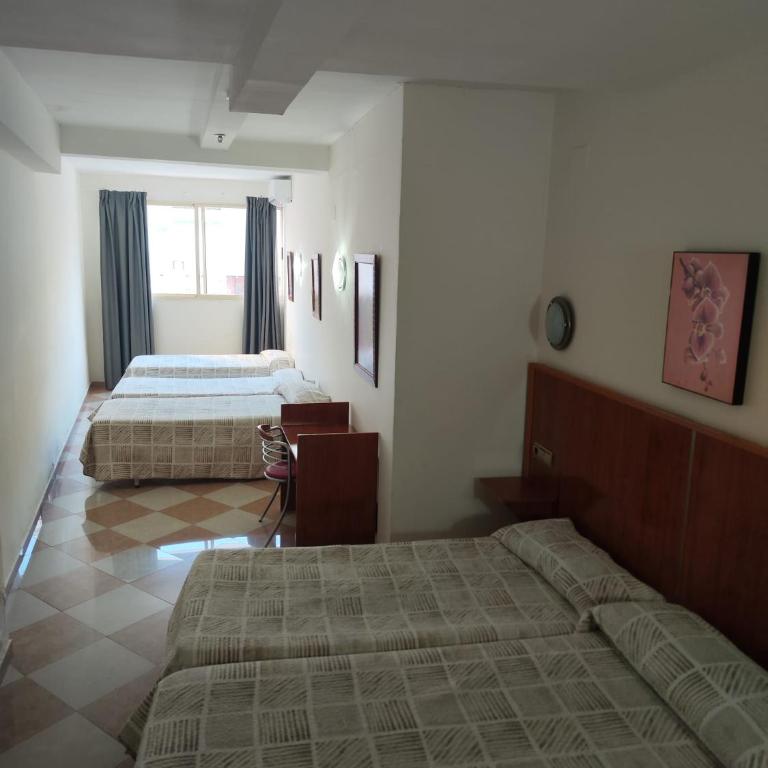 Nch Hotel Torremolinos - Habitación Familiar (2 adultos y 2 niños) - 4