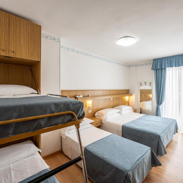 Hotel Laurin - Camera Familiare con Vista Mare Laterale - 4