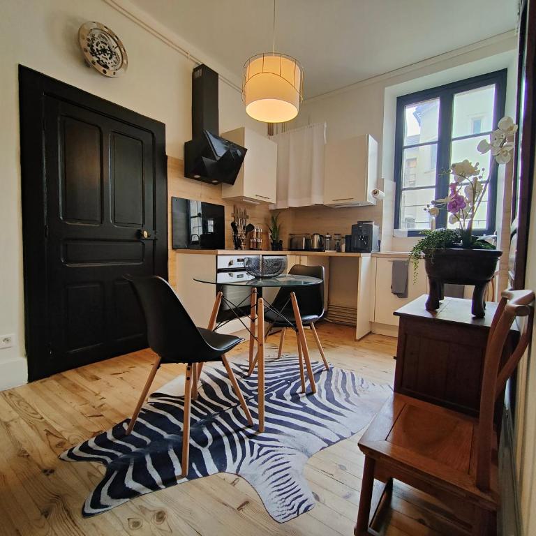 Le Coeur de Cahor! 2 bedroom luxury rental 85m2. - Appartement 1 Chambre - 18