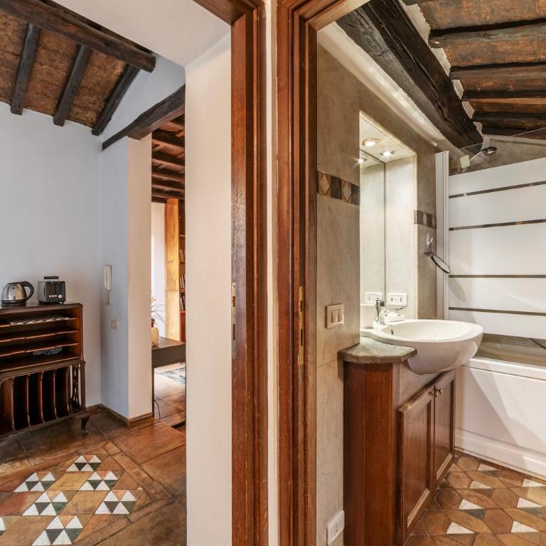 GuestHost - Cozy Trevi Romance - Appartamento con 2 Camere da Letto - 16
