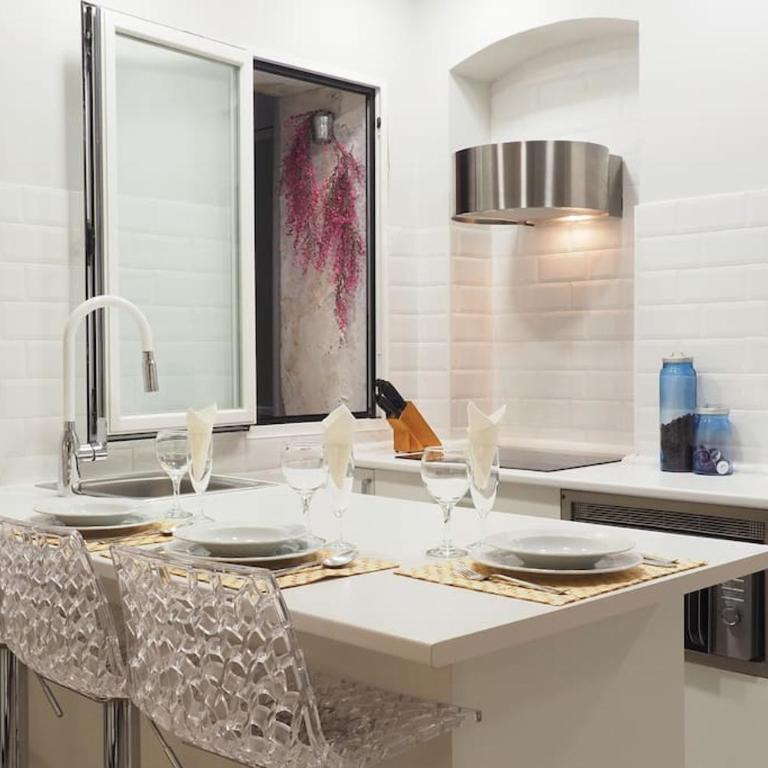 Stunning APT 3 PAX 15 min Gran via & Plaza Mayor - One-Bedroom Apartment - 16