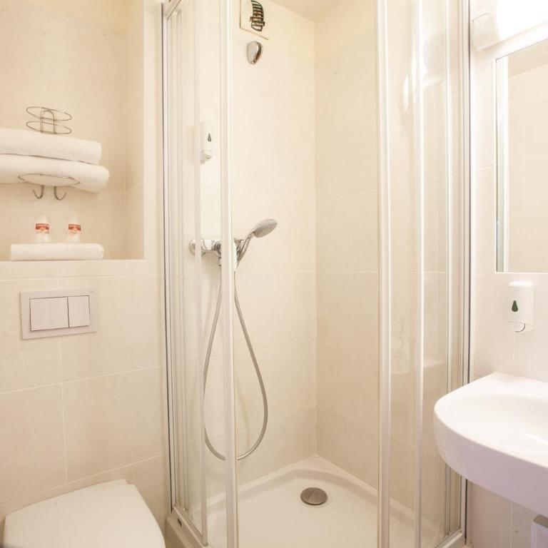 Brit Hotel Lille Centre - Chambre Double - 8