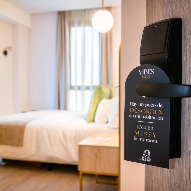 Hotel Málaga Vibes - Habitación Deluxe con cama extragrande - 1