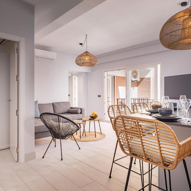 Estepona Town Apartment ANITA - Two-Bedroom Apartment - 11