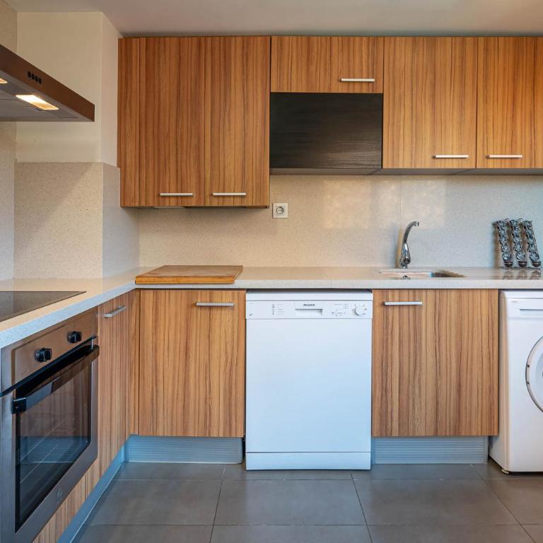 AT026 Moderno, con piscina y wifi, a 10min de la playa - Apartamento de 2 dormitorios - 12