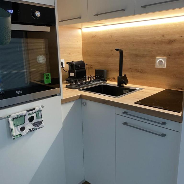 Rives du Lez - Prestige - Studio Lit King-Size avec Canapé-Lit - 8