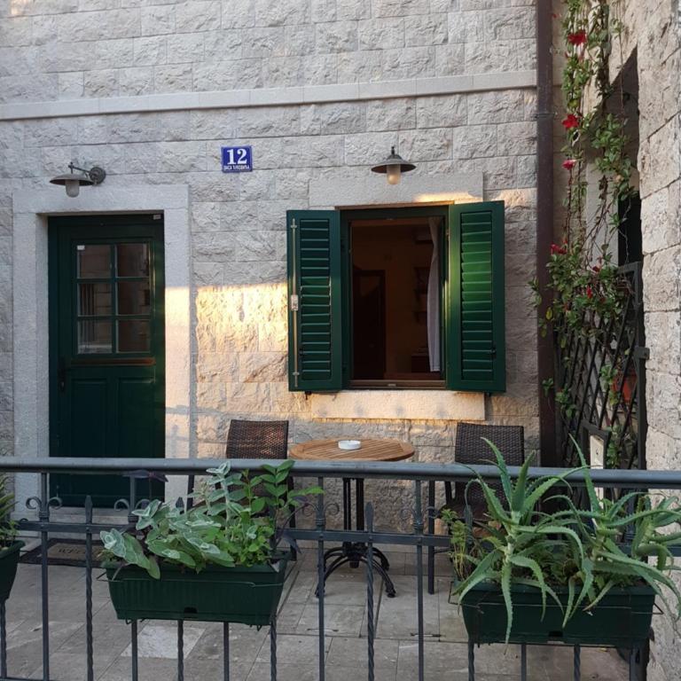 Skver Studio Apartments - Superior Double or Twin Room with Terrace - 6