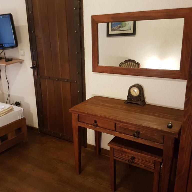 Skver Studio Apartments - Superior Double or Twin Room with Terrace - 10