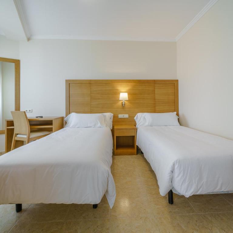 Hotel El Puente - Habitación Familiar con vistas al mar - 2