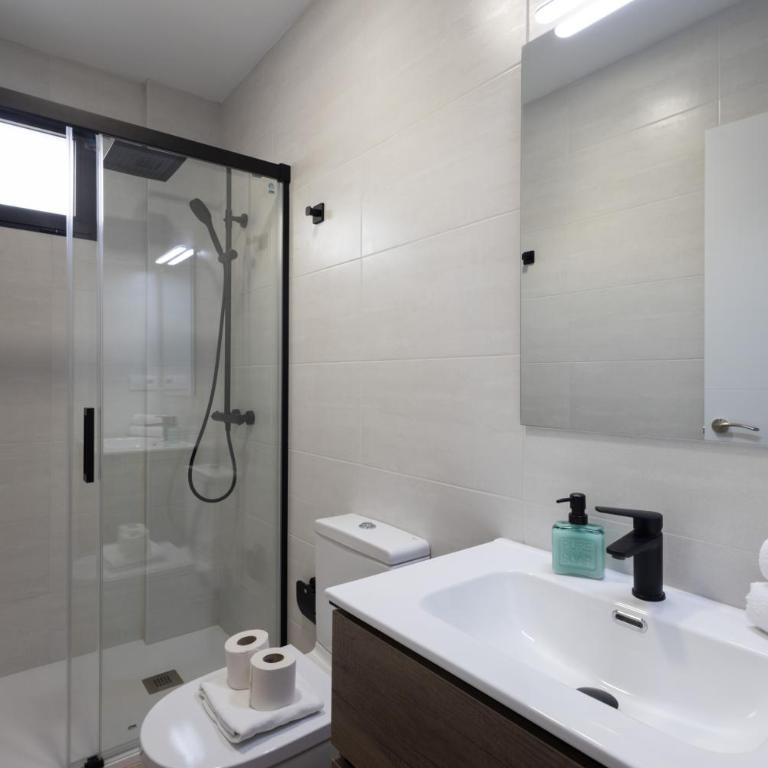 Cruz Cubierta Apartments - Two-Bedroom Apartment - 9