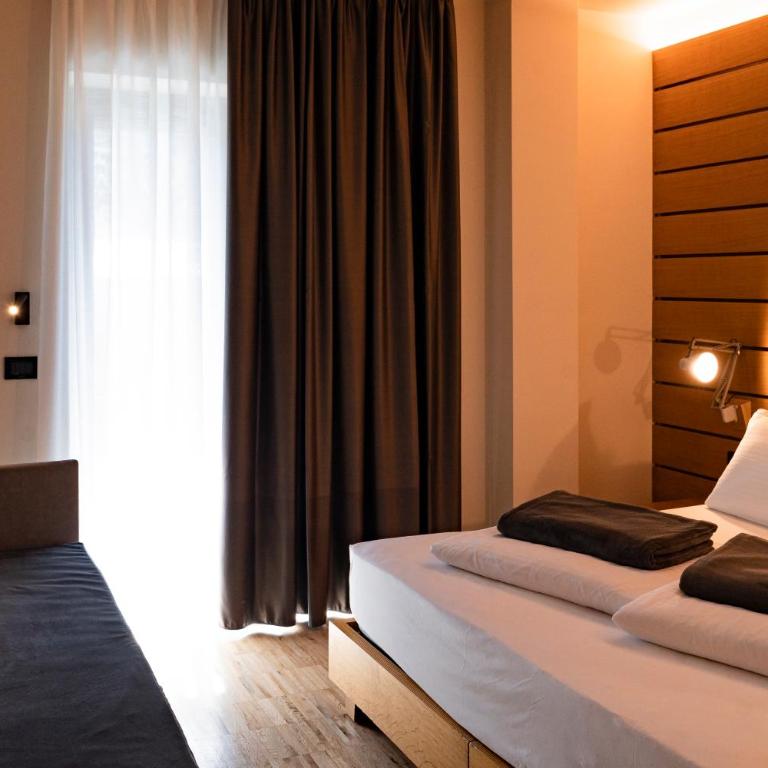 Lake Front Hotel Mirage - Camera Comfort Familiare - 14
