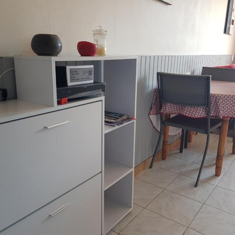 Joli studio tout confort 200m des thermes - Apartamento de 1 dormitorio - 8