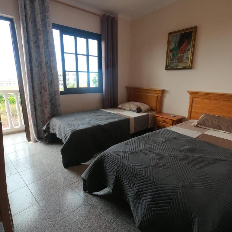 Twin Room at Villa Lila - Habitación Doble Estándar con vistas al mar - 2 camas - 1