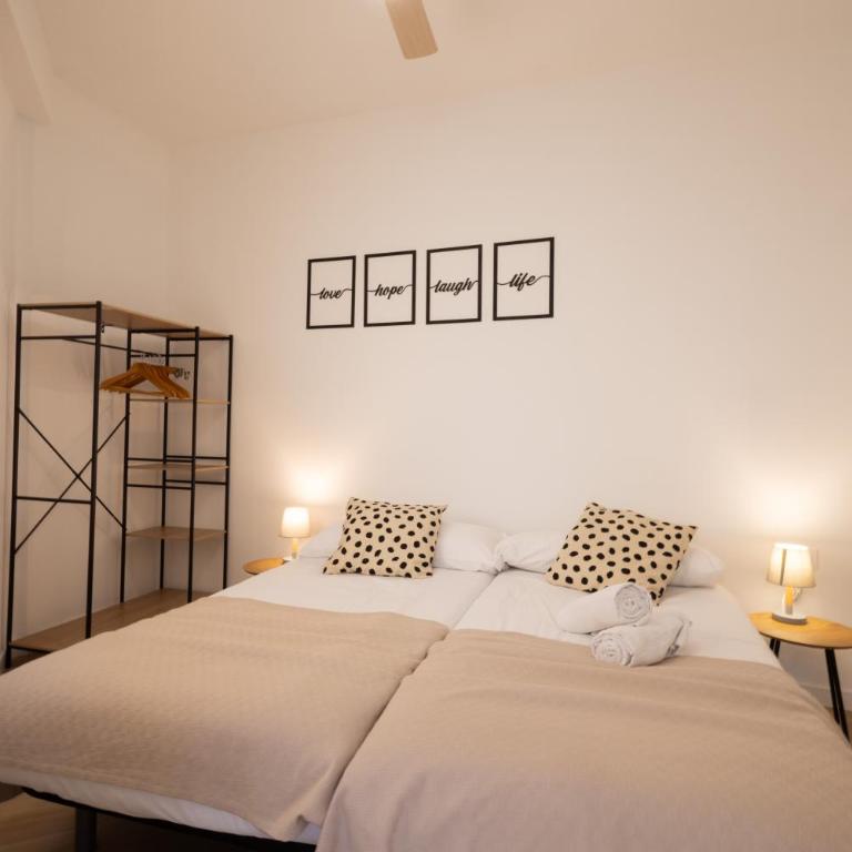 Cruz Cubierta Apartments - One-Bedroom Apartment - 8