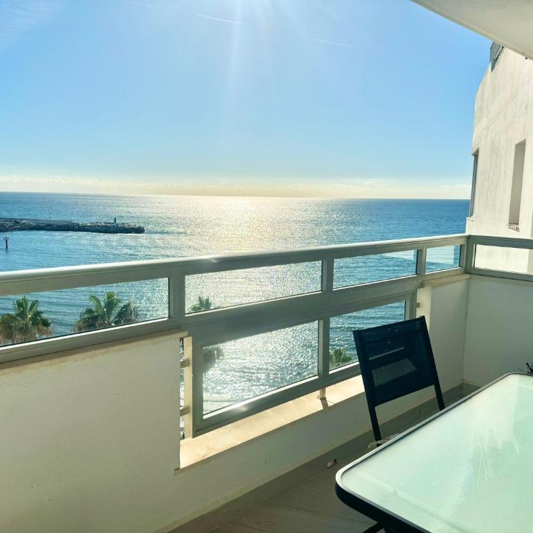SEA VIEW & BEACH ACCESS - Center - Two-Bedroom Apartment - 29