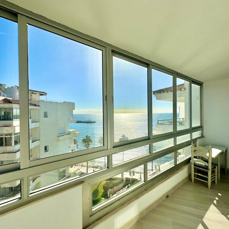 SEA VIEW & BEACH ACCESS - Center - Two-Bedroom Apartment - 18