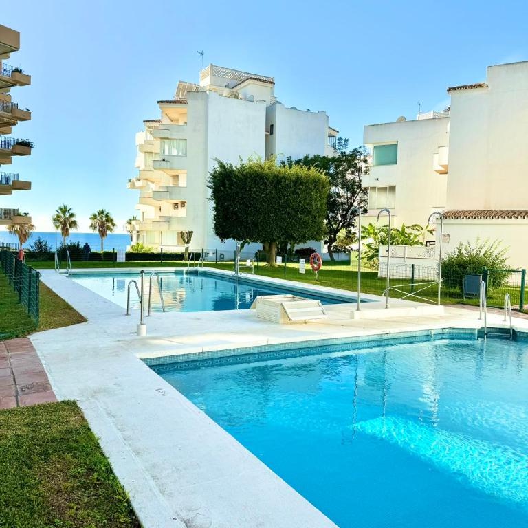 SEA VIEW & BEACH ACCESS - Center - Two-Bedroom Apartment - 35