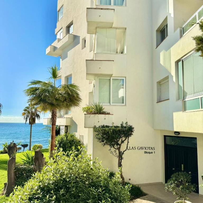 SEA VIEW & BEACH ACCESS - Center - Two-Bedroom Apartment - 31