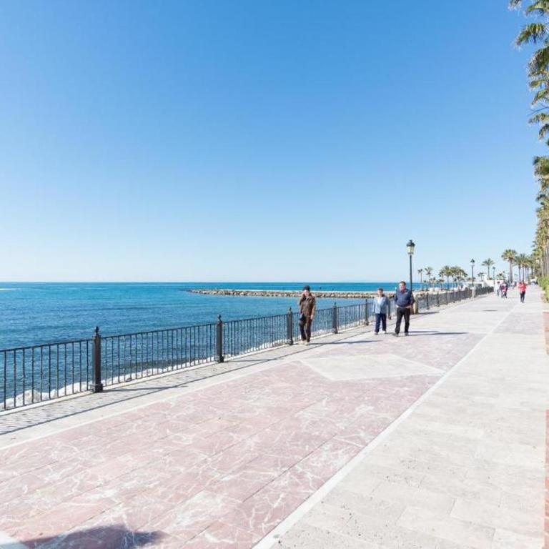 SEA VIEW & BEACH ACCESS - Center - Two-Bedroom Apartment - 44