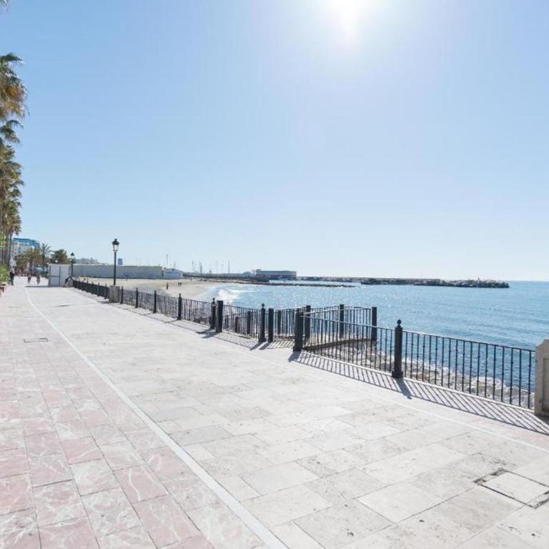 SEA VIEW & BEACH ACCESS - Center - Two-Bedroom Apartment - 46